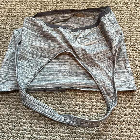 Hollister Halter crop top - Picture 2 of 4